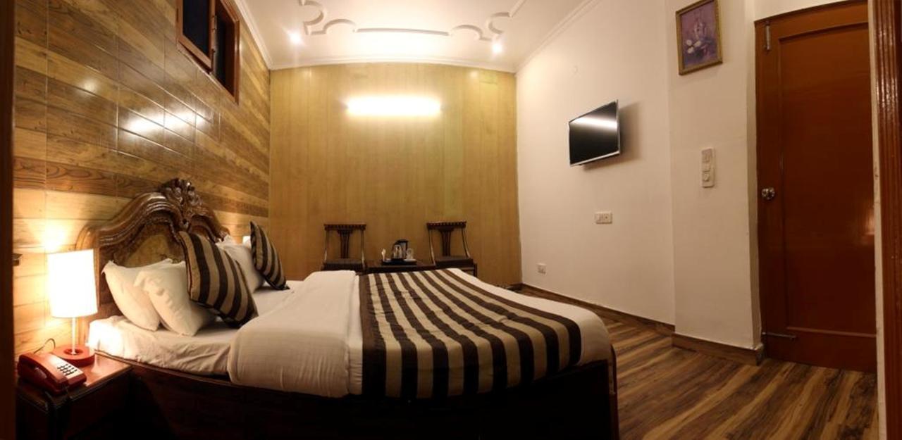 Divyansh Hotel Dharamszala Kültér fotó