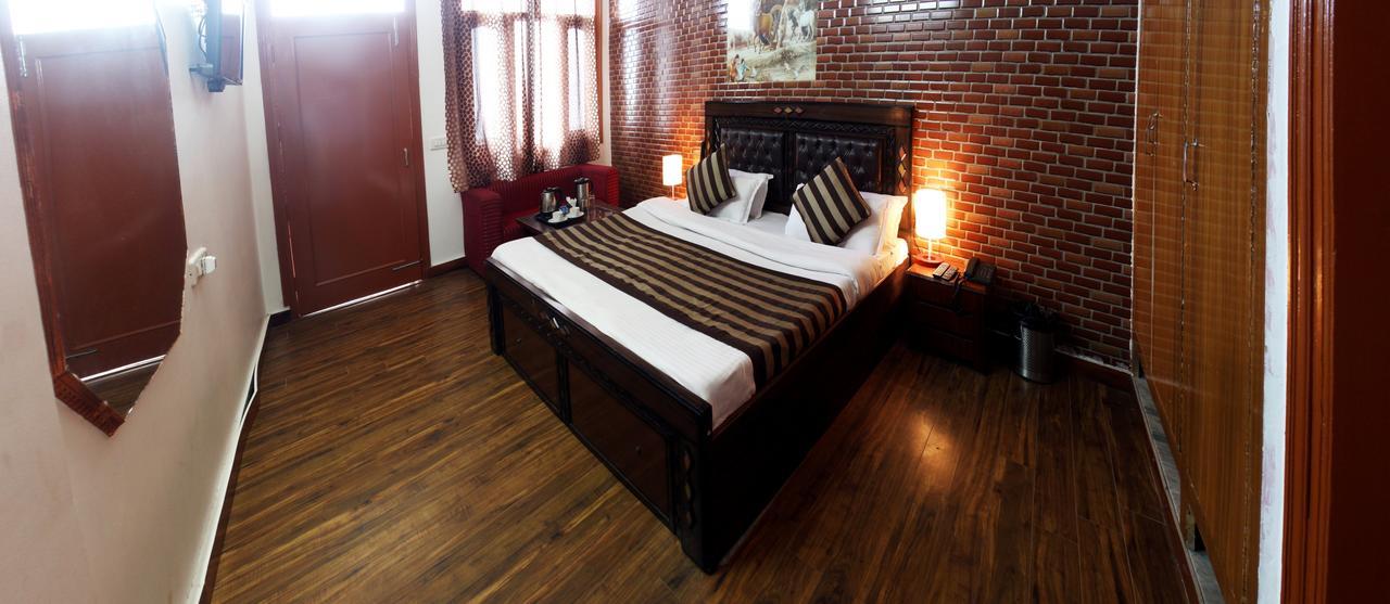 Divyansh Hotel Dharamszala Kültér fotó