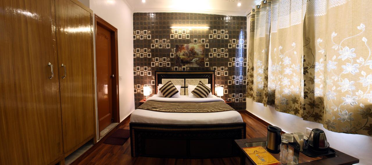 Divyansh Hotel Dharamszala Kültér fotó