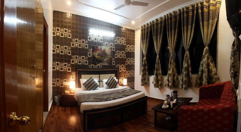 Divyansh Hotel Dharamszala Kültér fotó
