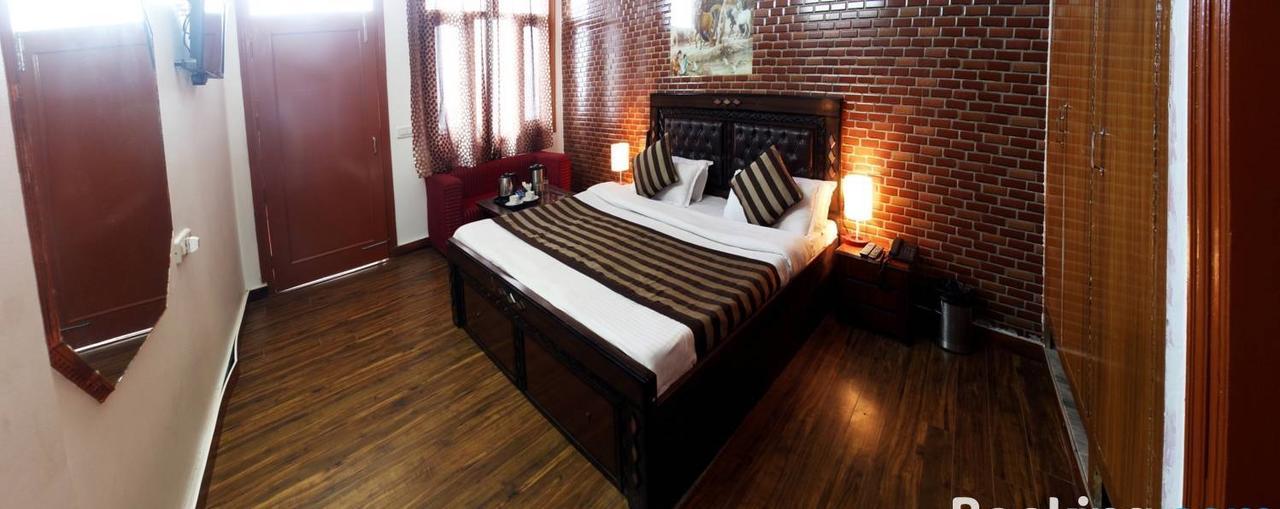 Divyansh Hotel Dharamszala Kültér fotó